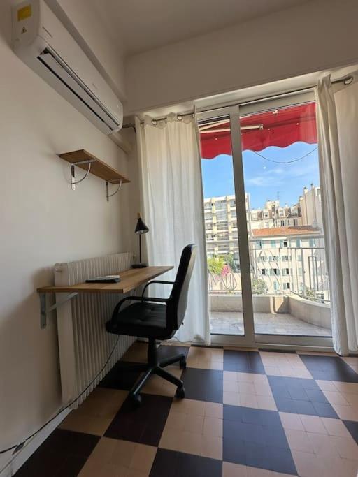 Appartement Avec 4 Chambres Doubles - Proche De La Mer, Des Transports Et De La Promenade Des Anglais 尼斯 外观 照片